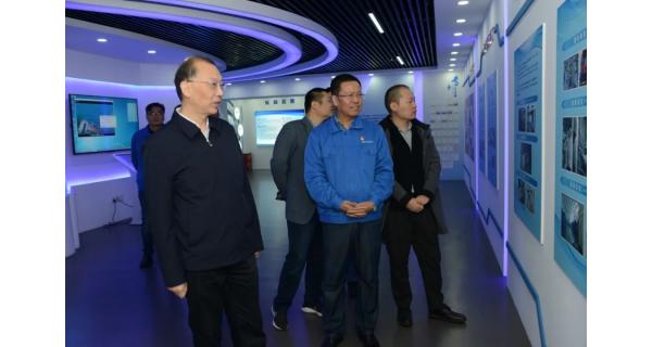 安徽纖維檢驗局領(lǐng)導來長嶺電氣調(diào)研 攜手推動民族紡織工業(yè)高質(zhì)量發(fā)展