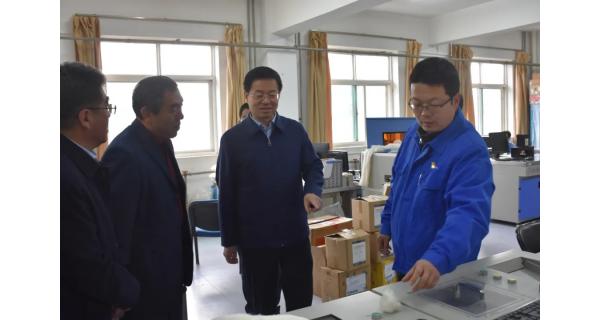 寶雞市委常委、統(tǒng)戰(zhàn)部部長高宏真一行來紡電公司調(diào)研